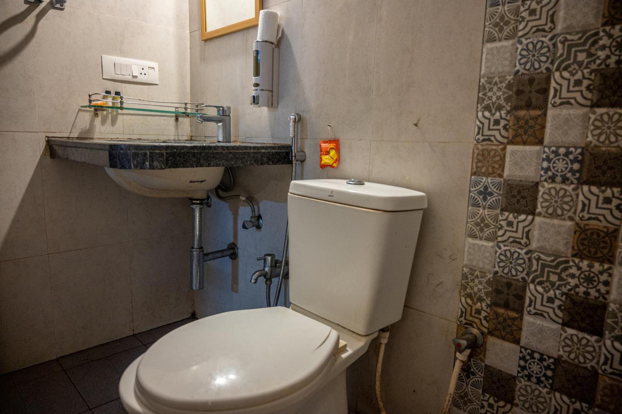 Ronnie'S Studio Apartment Arpora Ngoại thất bức ảnh