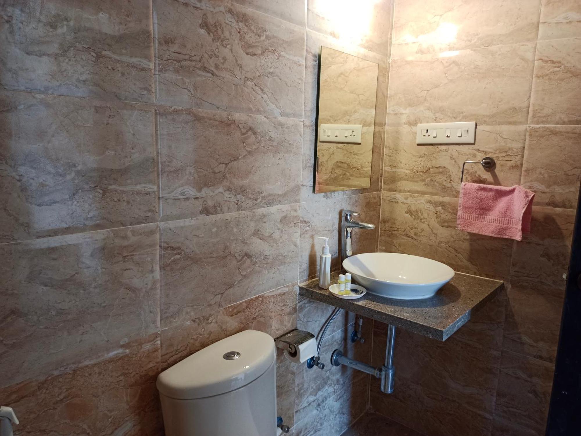 Ronnie'S Studio Apartment Arpora Ngoại thất bức ảnh